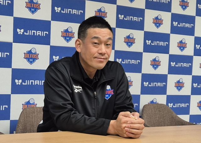 인터뷰하는 여오현 IBK기업은행 감독대행