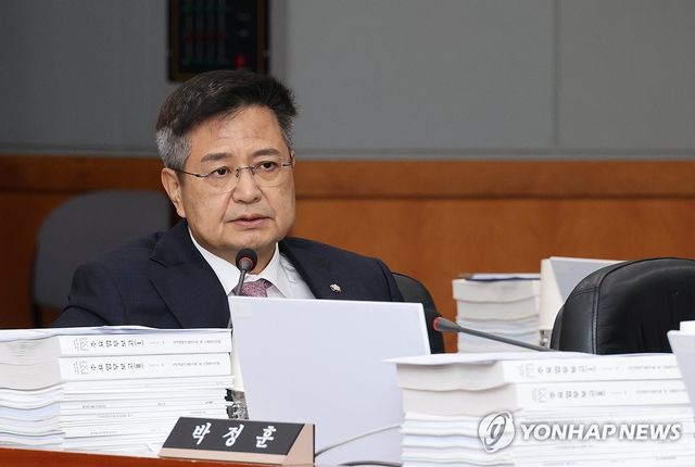 질의하는 김장겸 의원