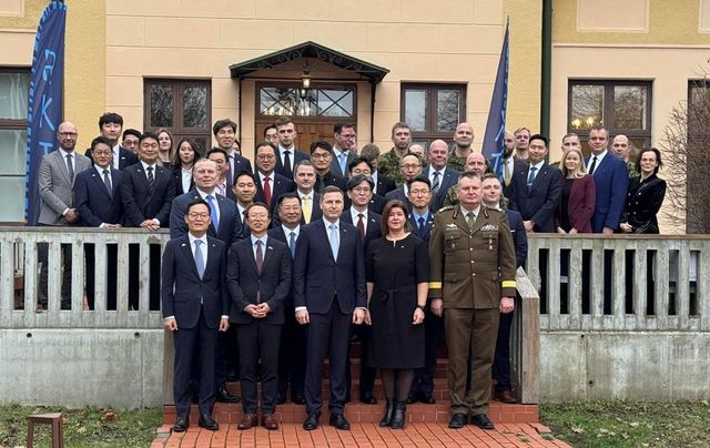 코트라-에스토니아 방산투자청, 다연장 로켓 천무 수출 계약식