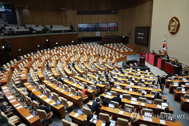 내란전담재판부법 무제한 토론하는 장동혁 대표