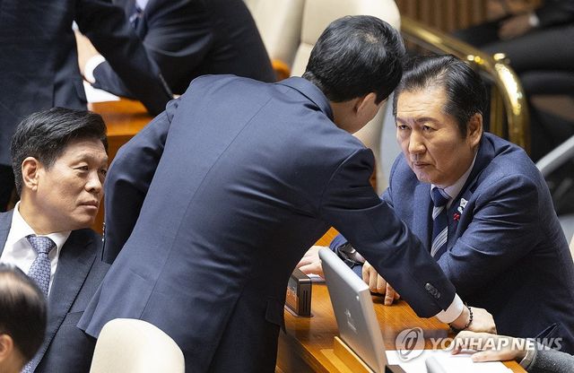 대화하는 정청래 대표