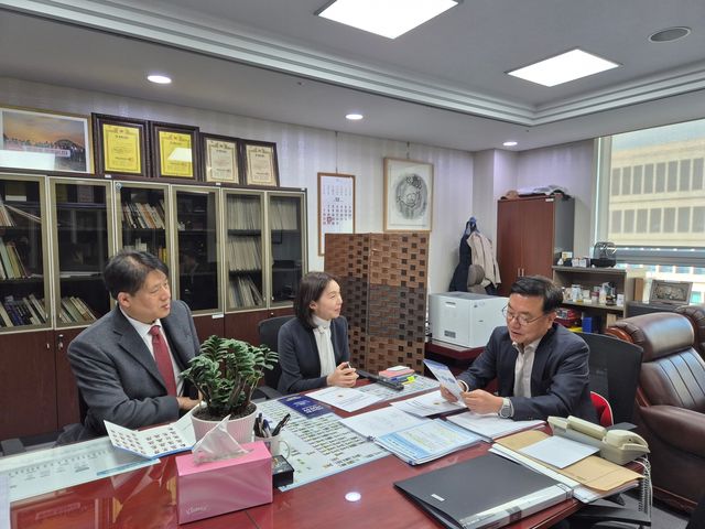 지방의회법 제정 당부하는 최호정 대한민국시도의회의장협의회 회장