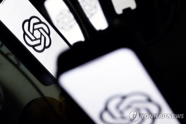 오픈AI의 챗GPT 챗봇 로고 