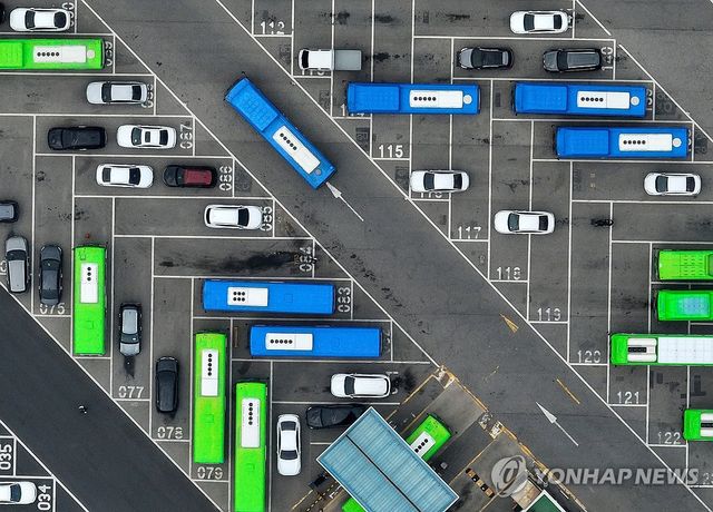 서울 시내의 한 공영버스 차고지