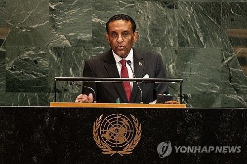 유엔 총회 연설하는 카밀 이드리스 수단 총리