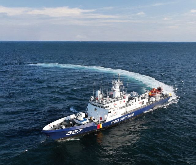 울산해경 최신예 경비함정 527함