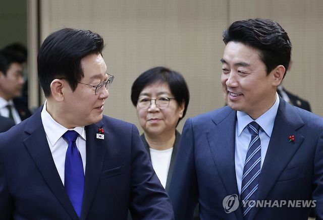 이재명 대통령, 복지부·식약처 업무보고 입장