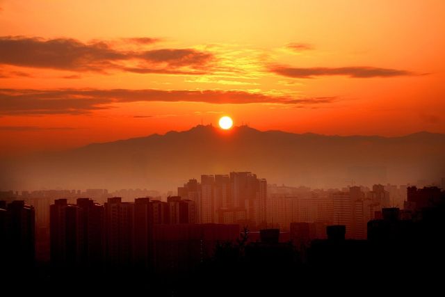 매봉산 정상에서 바라본 일출