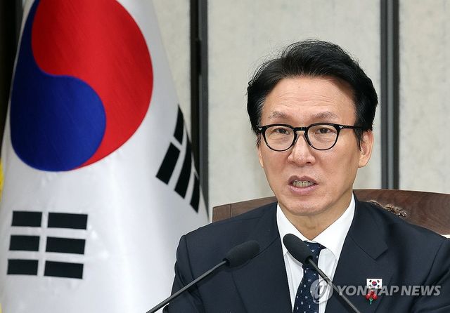 김민석 총리, 자살 예방 관계 장관회의 주재