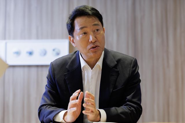 19일 연합뉴스와 신년 인터뷰하는 오세훈 서울시장