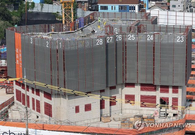 아파트 건설 현장 모습