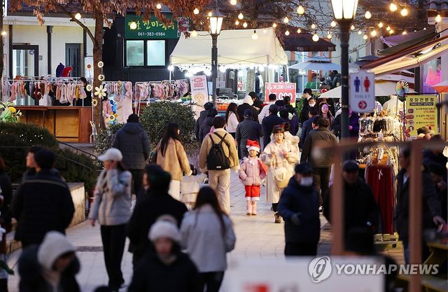 성탄절 분위기 풍기는 담양 산타마을