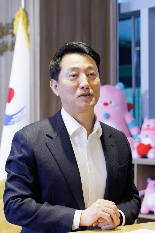 19일 연합뉴스와 신년 인터뷰하는 오세훈 서울시장
