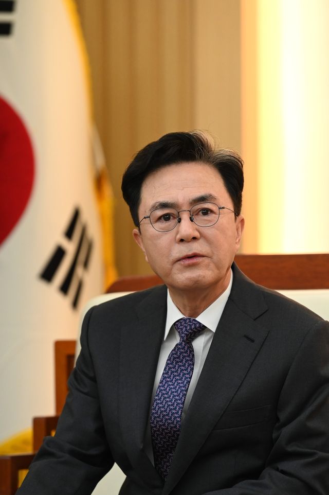 김태흠 충남지사 인터뷰