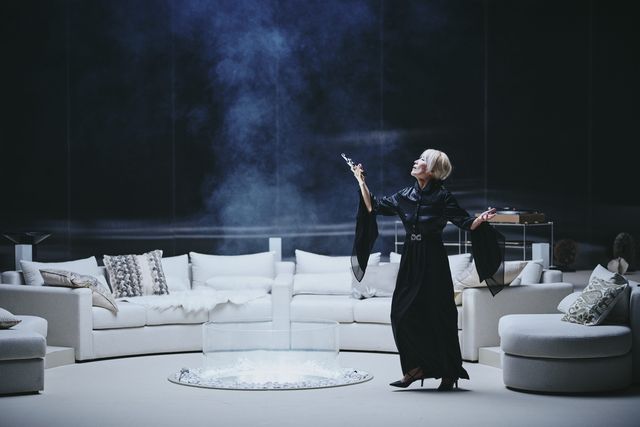 연극 '헤다 가블러'