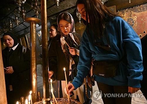 베들레헴 성당의 촛불