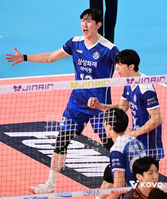 삼성화재 미들 블로커 김준우