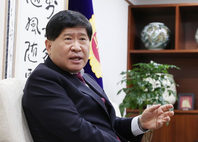 홍성현 충남도의장