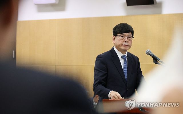 국감장서 질타받는 다원시스 대표