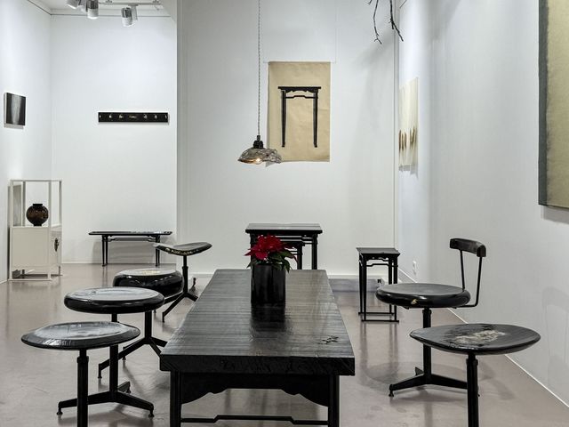 '빛이 스민 자리' 전시 전경