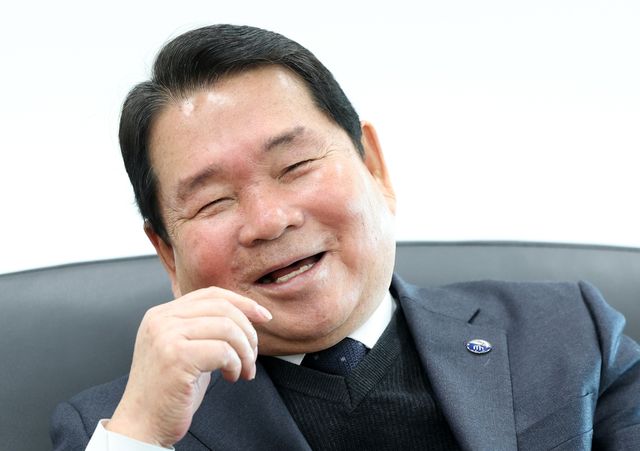 밝게 웃는 신경호 강원특별자치도교육감