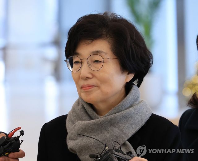 다시 특검 조사 받는 김기현 의원 부인