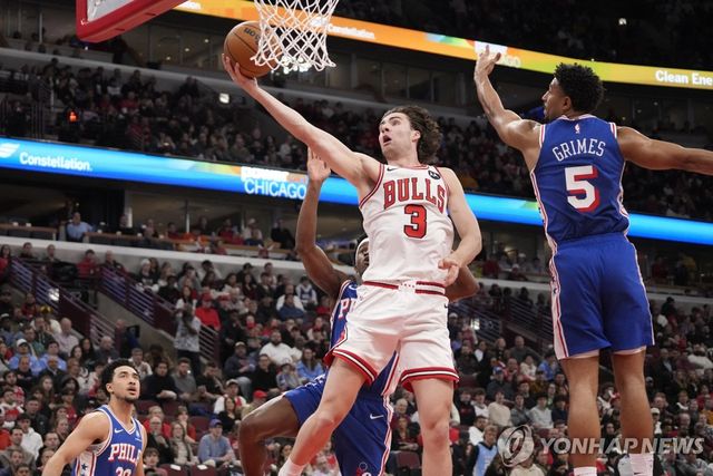 슛 시도하는 조시 기디