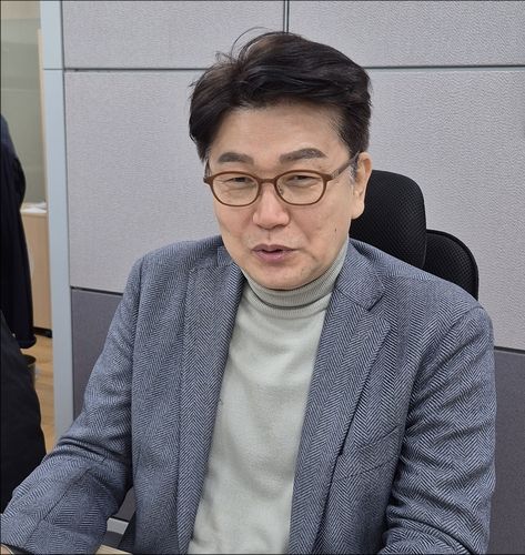 연합뉴스와 [삶] 인터뷰 중인 김경록 미래에셋 고문
