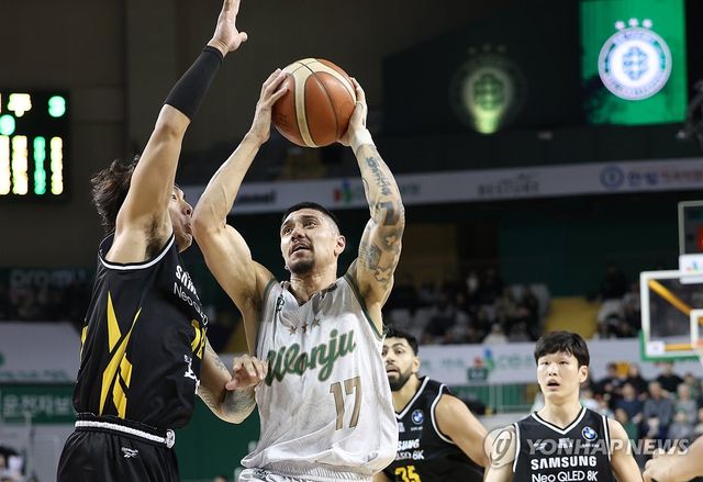 이선 알바노, 반드시 넣는다