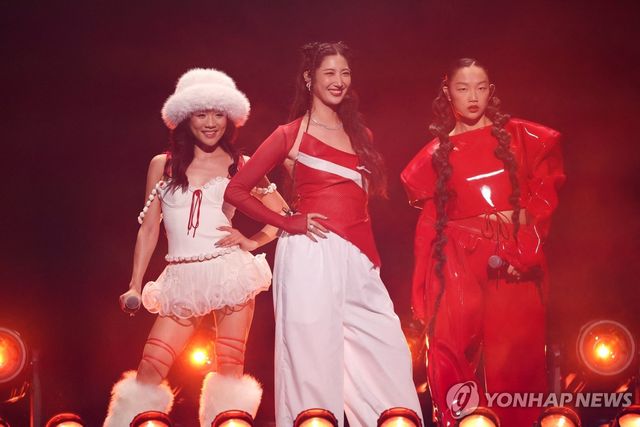 케이팝 데몬 헌터스에서 헌트릭스를 노래한 가수 이재, 오드리 누나, 레이 아미