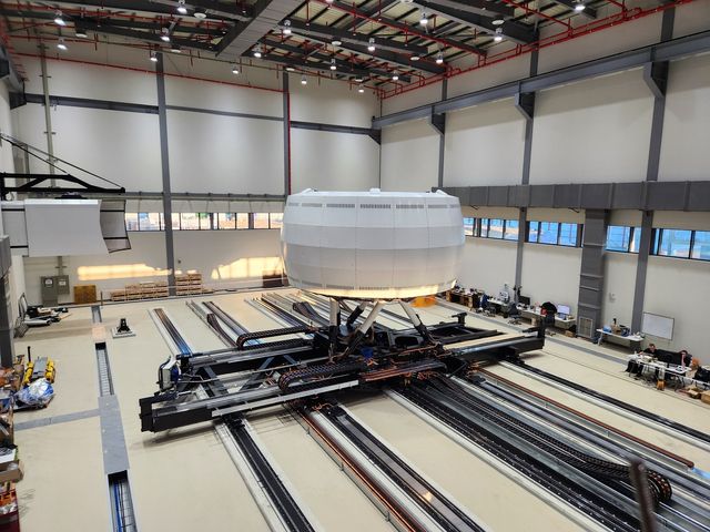 대형 드라이빙 시뮬레이터