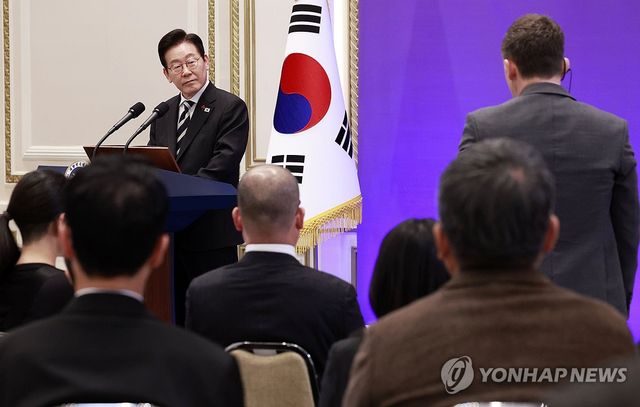 질문 받는 이재명 대통령