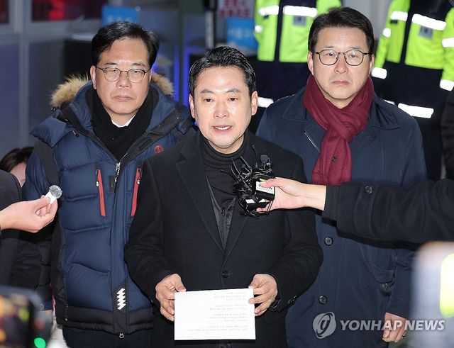 발언하는 장동혁 대표