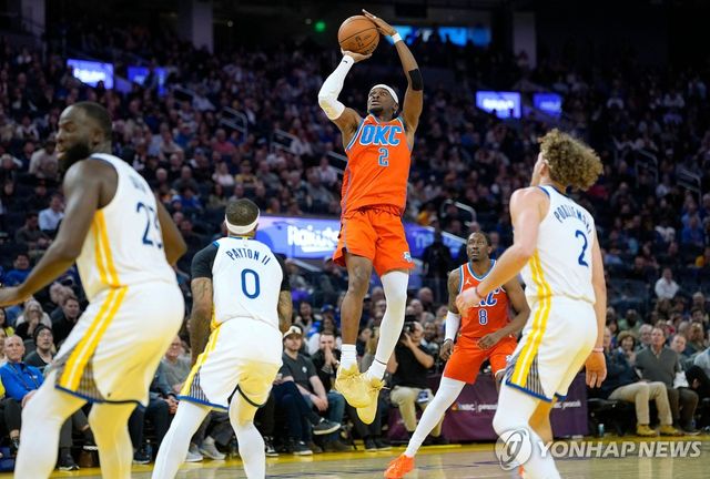 샤이 길저스알렉산더(2번)의 슛