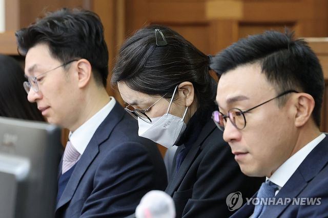 결심 공판 출석한 김건희