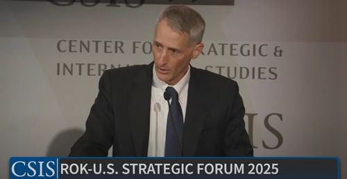 기조연설하는 조나단 프리츠 미 국무부 선임부차관보