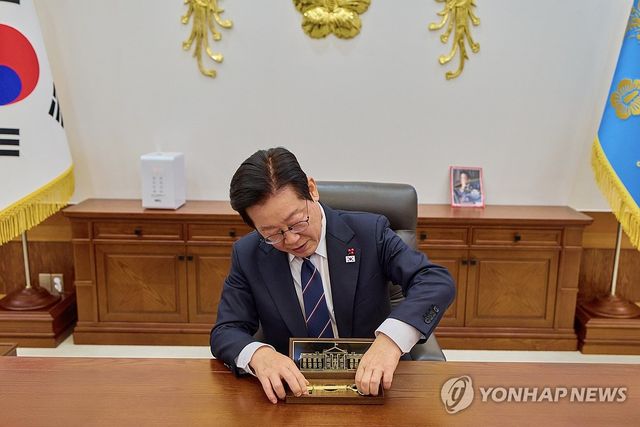 이재명 대통령 '백악관 황금열쇠 개봉'