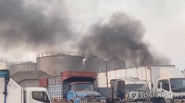 사우디, 예멘 항구 공습