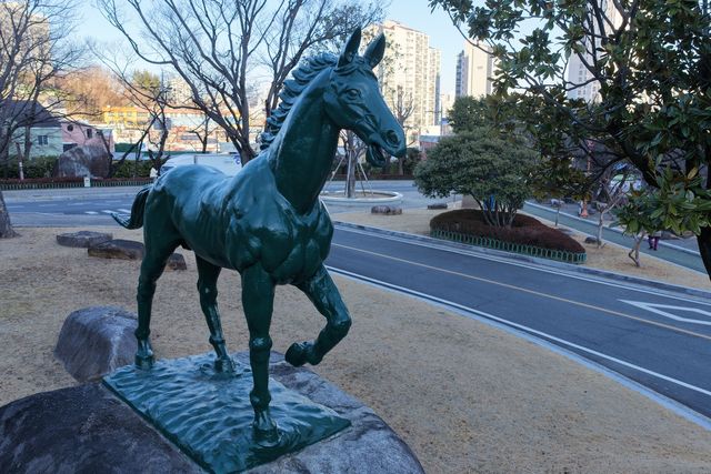 경남대학교 상징 한마