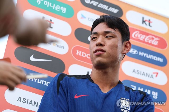 오만전 앞두고 인터뷰하는 오세훈