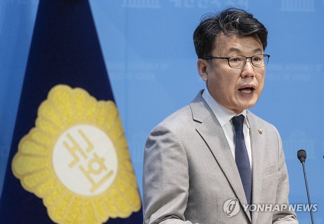 원내대표 보궐선거 출마하는 민주당 진성준 의원