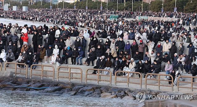 2025년 부산 해운대 해맞이 인파