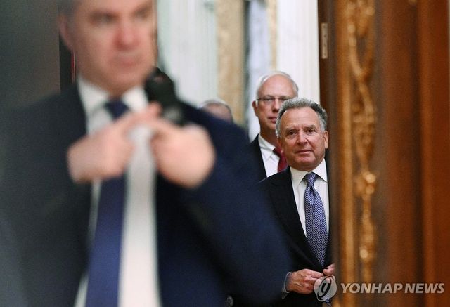 푸틴 대통령 만나러 간 윗코프 특사