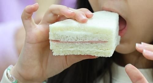 밥 대신 샌드위치