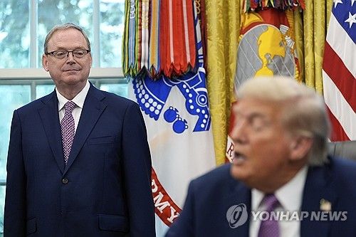 도널드 트럼프 대통령과 케빈 해싯 미국 백악관 국가경제위원장