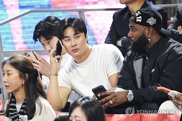 SK-KCC 경기 찾은 김하성