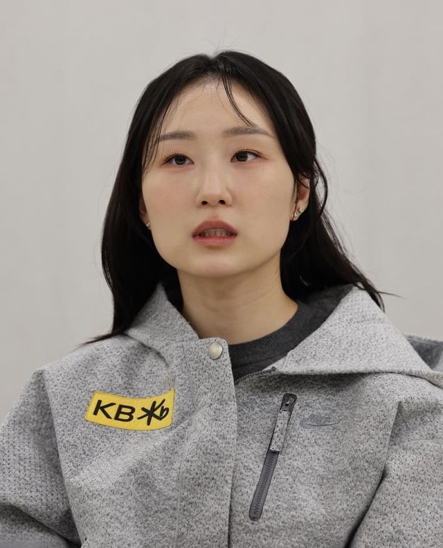 인터뷰하는 최민정