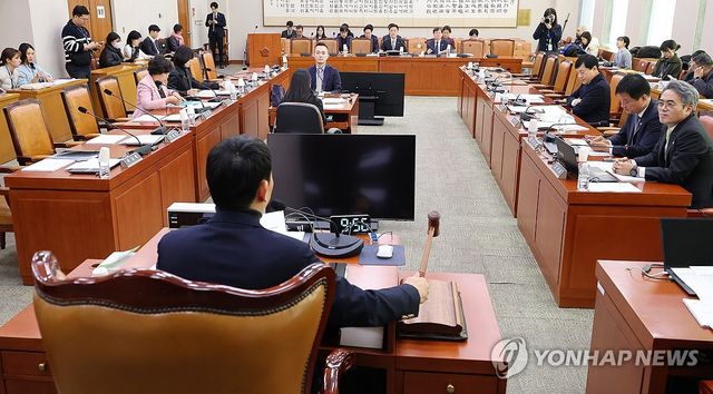 법사위 법안심사소위