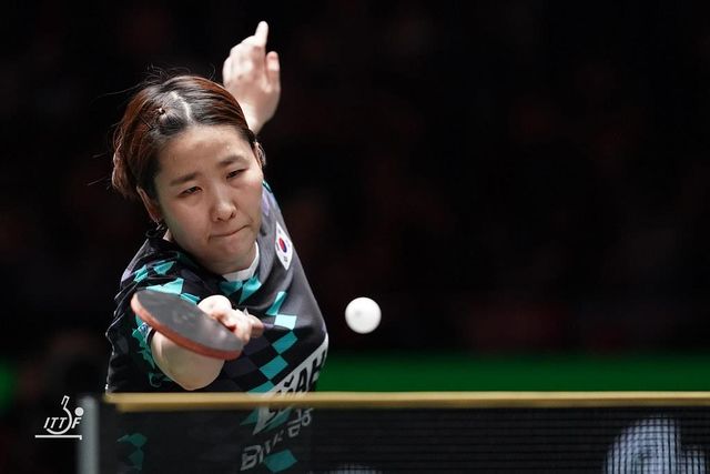 혼성단체 월드컵 여자 단식에 나선 이은혜의 경기 장면