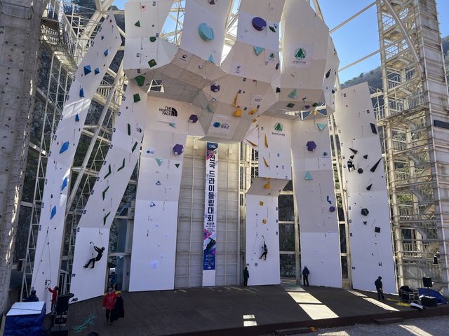 2025 전국 드라이툴링대회 및 2025-2026 아이스클라이밍 국가대표 선발전 장면